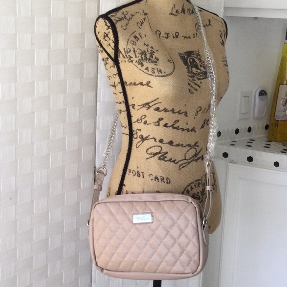 Bella Russo Handbags - Elegant Quilted Crossbody Bag - Cream